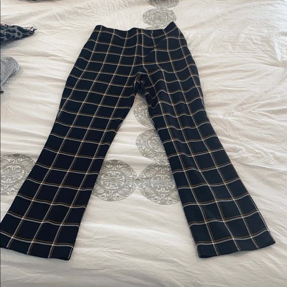 checkered flares